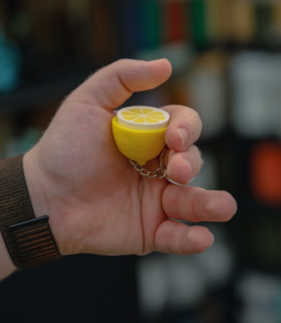 מחזיק מפתחות קליקר פידג'ט – חצי לימון 🍋